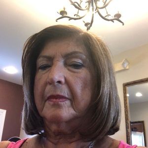 Meet your Posher, Marisa